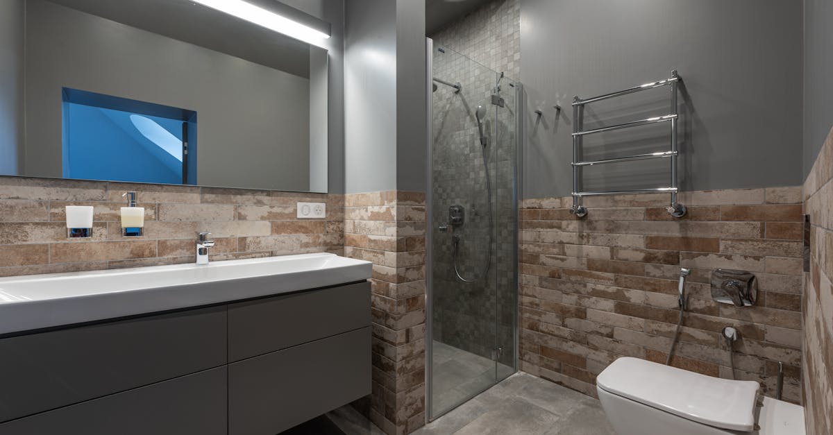 découvrez notre sélection de crédences de salle de bain élégantes et pratiques pour protéger vos murs tout en apportant style et modernité à votre espace.