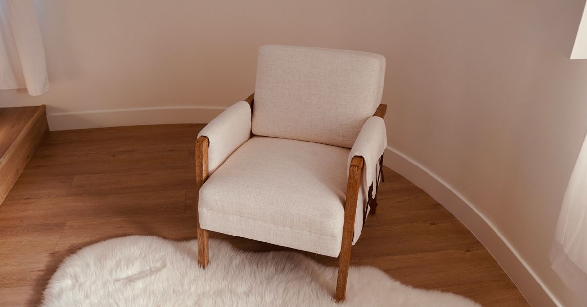 découvrez notre chaise en tissu facile à nettoyer, alliant confort et design élégant pour sublimer votre intérieur.