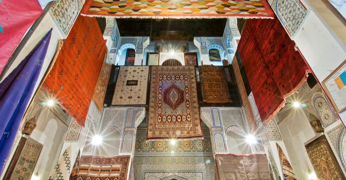 découvrez un salon marocain berbère authentique alliant traditions et design contemporain pour un intérieur chaleureux et accueillant.