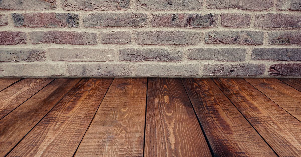 découvrez comment illuminer votre parquet en bois sans avoir à poncer, grâce à des astuces simples et efficaces pour raviver son éclat naturellement.