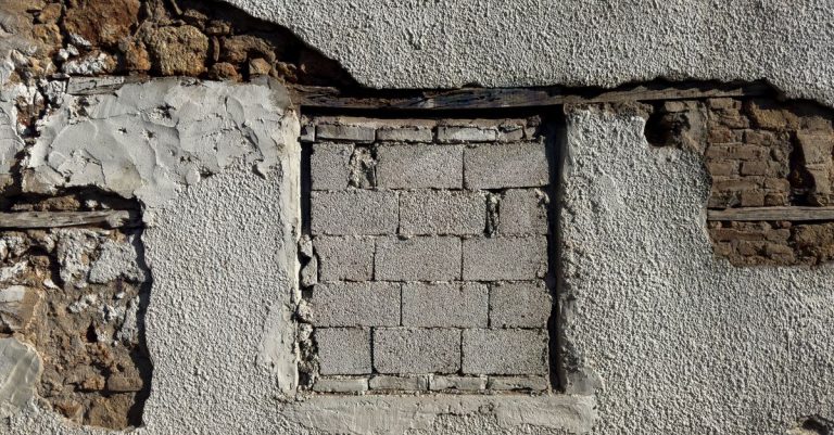 découvrez le temps de séchage des linteaux en béton pour assurer leur solidité et durabilité avant toute charge ou construction supplémentaire.