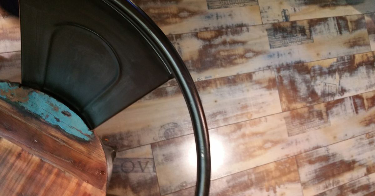 découvrez comment résoudre efficacement les problèmes de joints de sol pour un intérieur impeccable et durable.