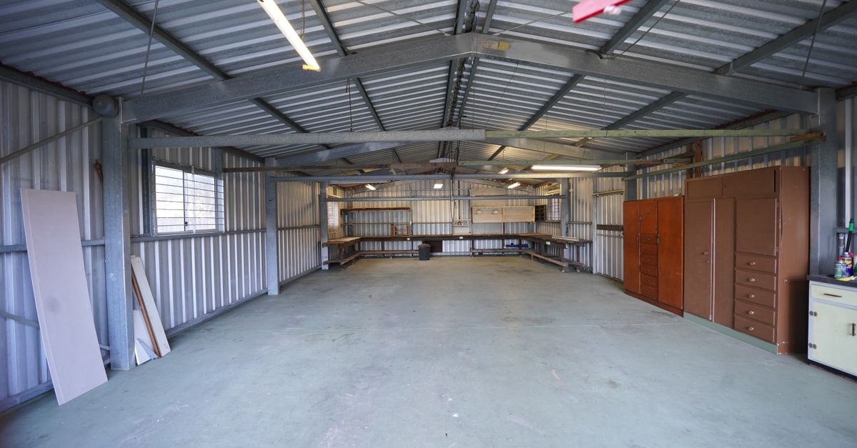 transformez votre garage en un espace fonctionnel et moderne grâce à notre service de conversion de garage. optimisez votre maison avec une pièce supplémentaire adaptée à vos besoins.