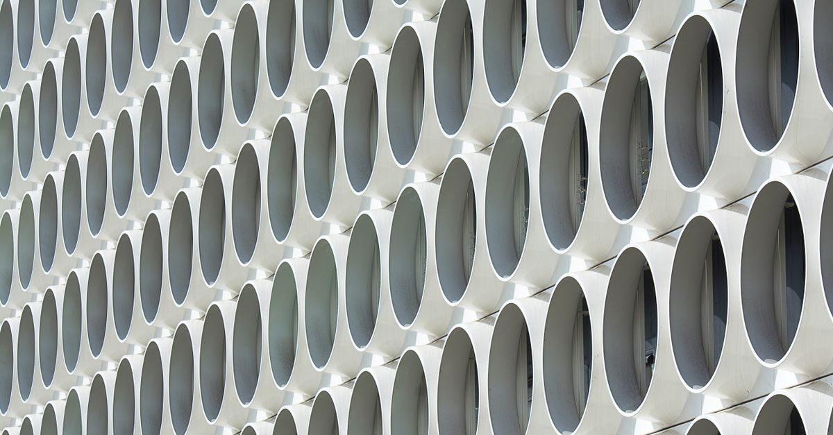 découvrez les dalles alvéolées, des éléments préfabriqués en béton légers et résistants, idéals pour la construction rapide de planchers et toitures.