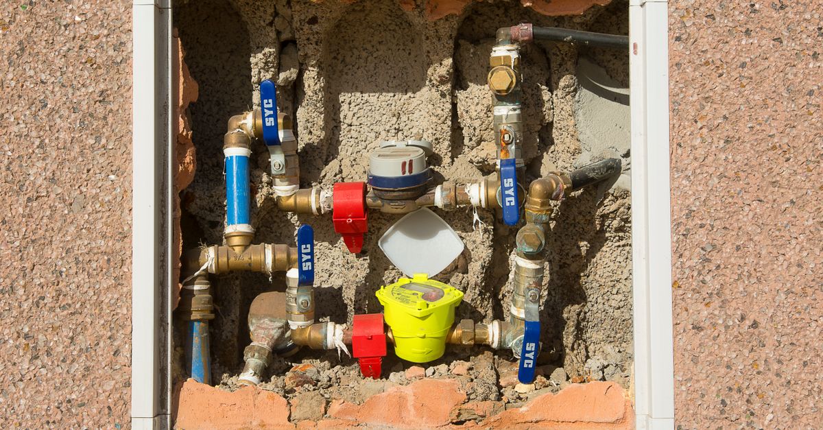 découvrez la réglementation sur les compteurs d'eau et assurez une gestion efficace de votre consommation d'eau conformément aux normes en vigueur.